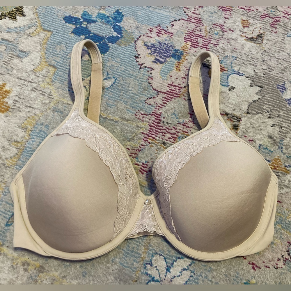 Bali Cream Lace Padded Underwire Bra Size 34D